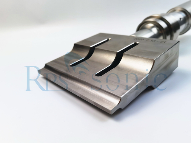  High Strength 20Khz Ultrasonic Welding System for Femcare And Hygiene Welding 