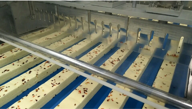 ultrasonic cutting machine